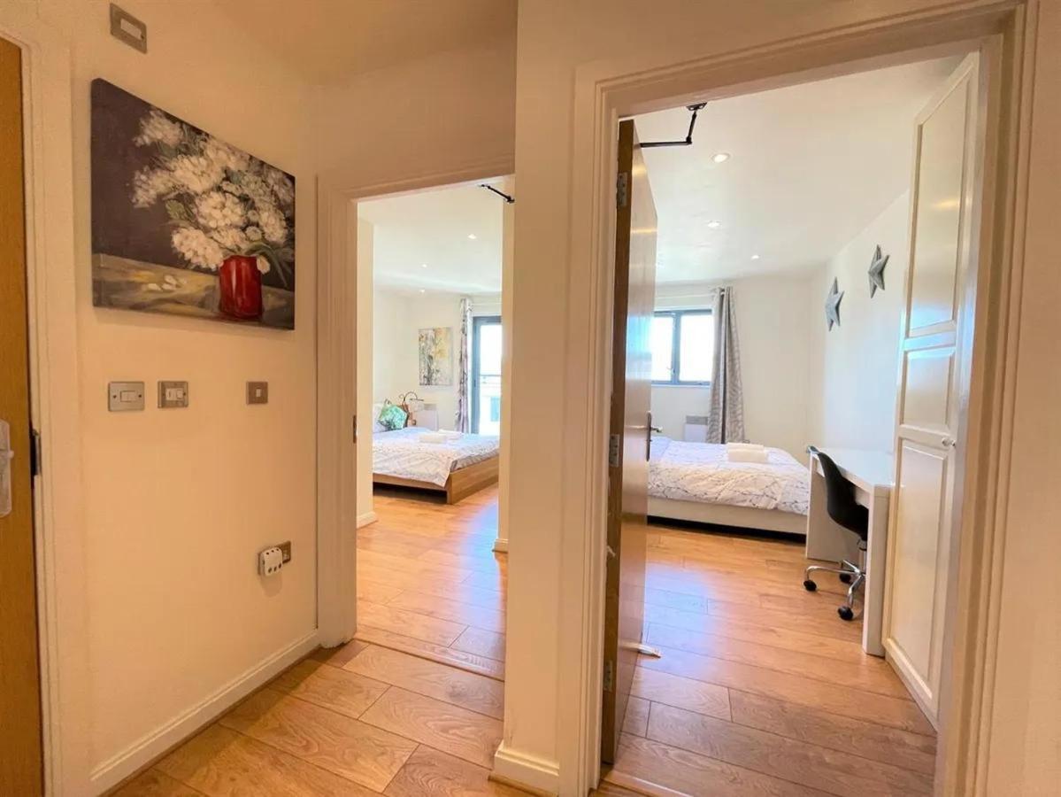 Holiday Home 斯旺西 外观 照片